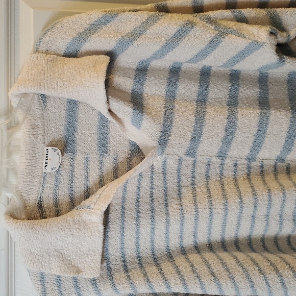 Arula Striped Blue and Cream Sweater Size X - Picture 2 of 5